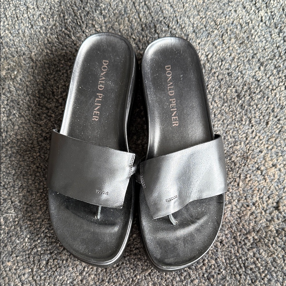 Donald Pliner Black Slide Sandals